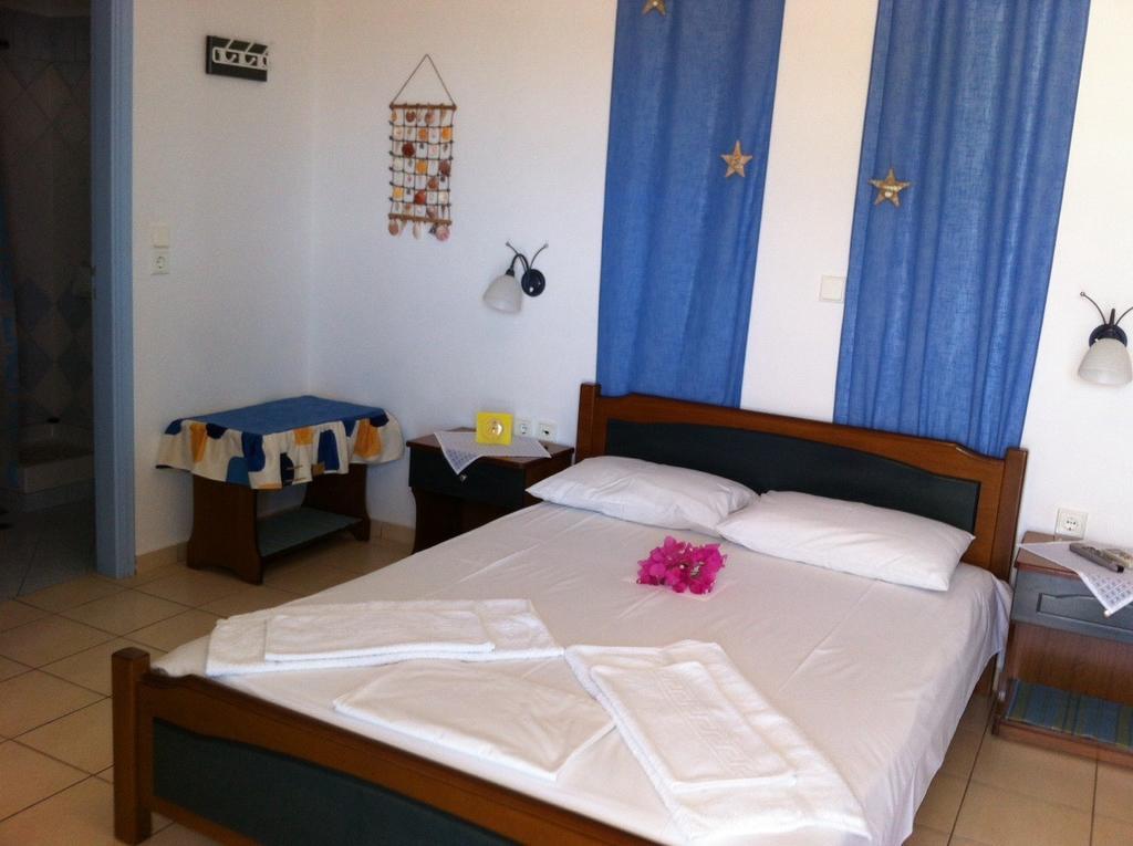 Appartement Stolidi à Adámas Chambre photo