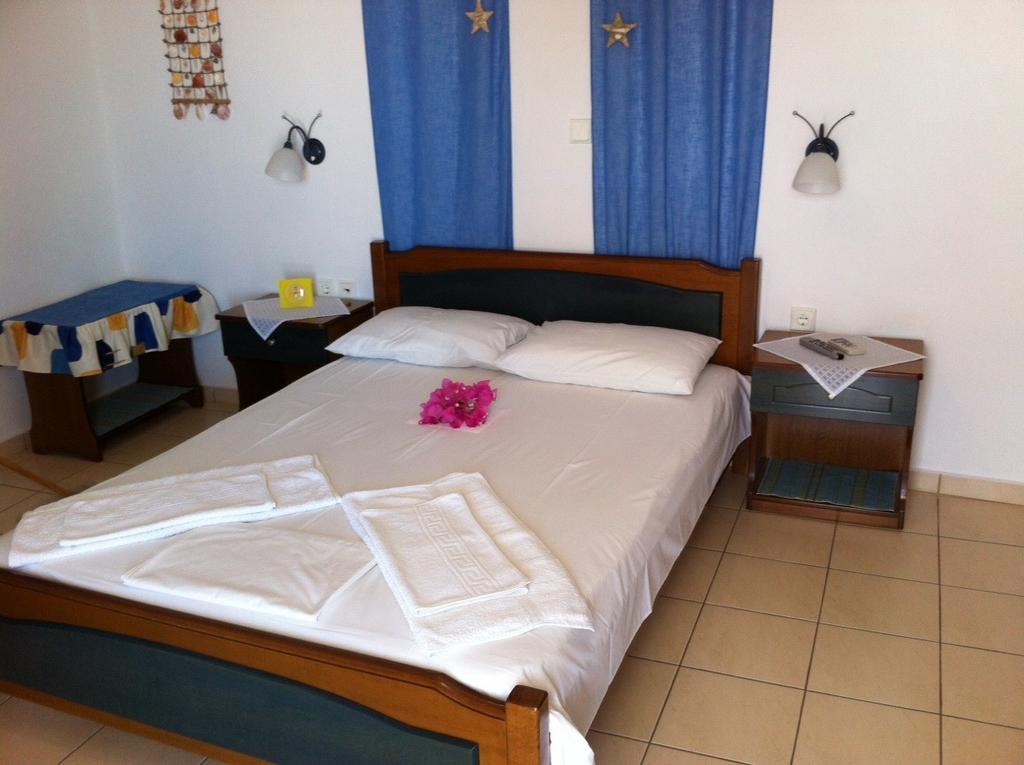 Appartement Stolidi à Adámas Chambre photo